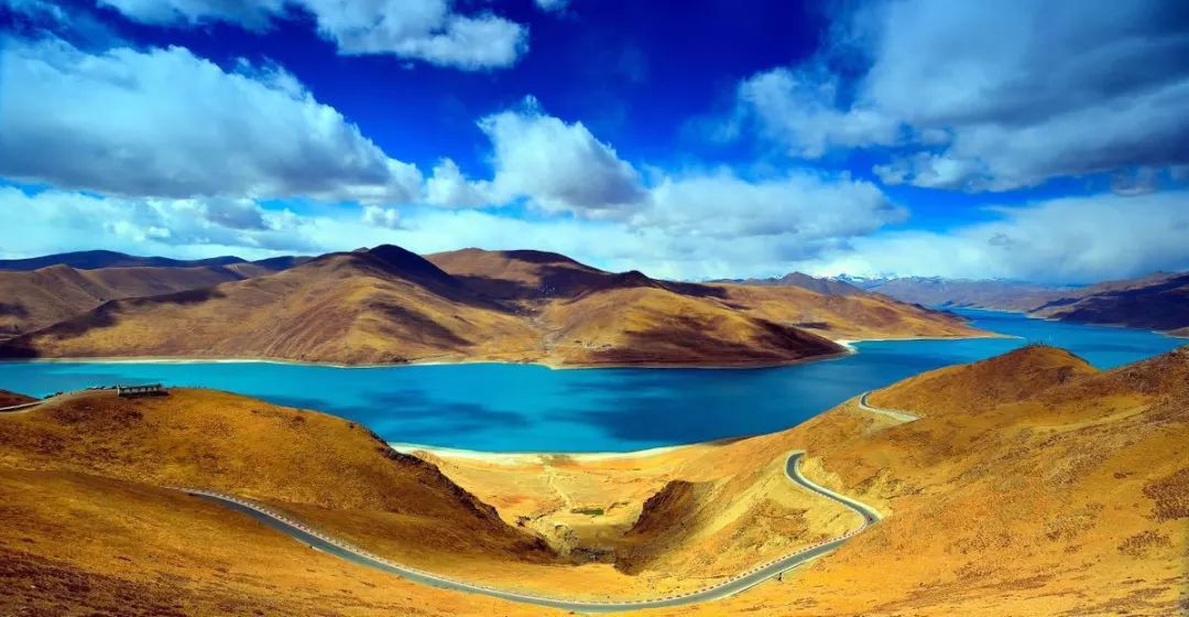 西藏，文化、发展与挑战的探索之旅