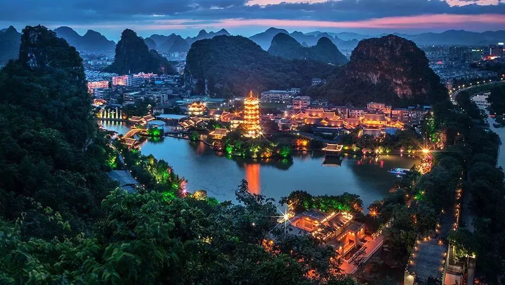 广西播音稿，探寻八桂大地的魅力之声