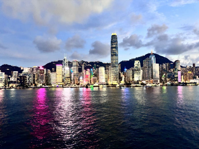 青春足迹下的香港城市印象